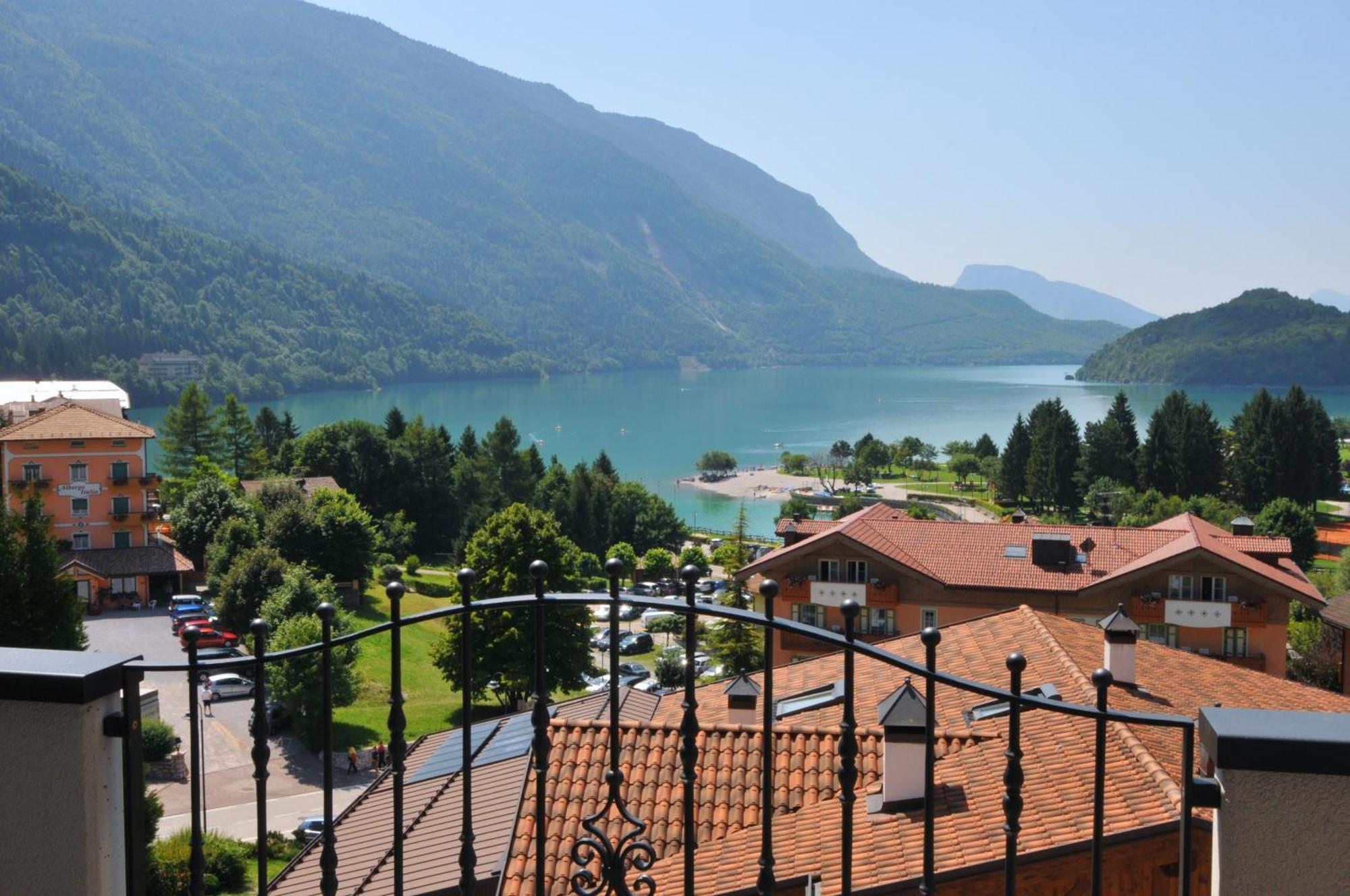 Alpenresort Belvedere โมลเวโน ภายนอก รูปภาพ
