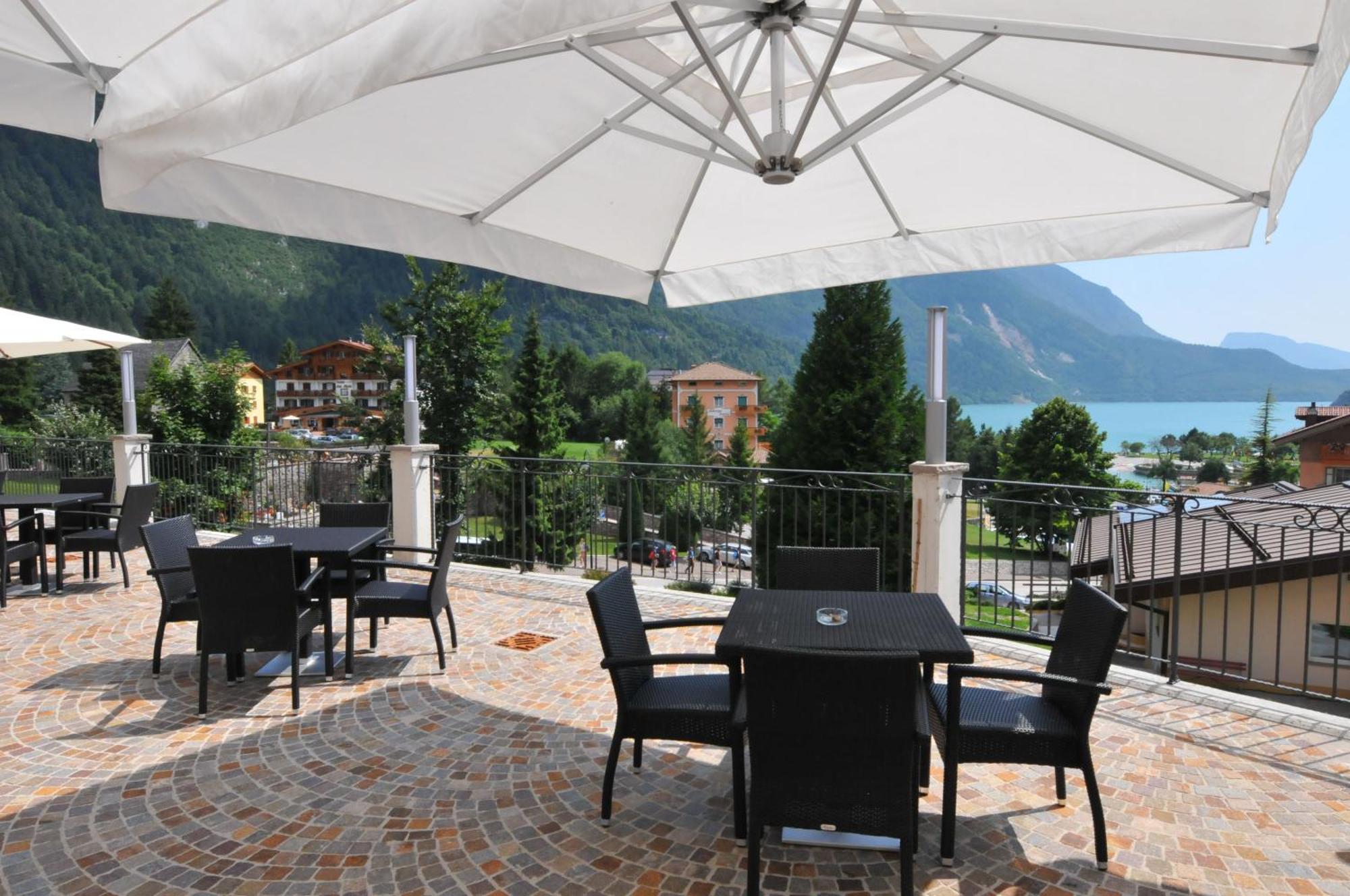 Alpenresort Belvedere โมลเวโน ภายนอก รูปภาพ